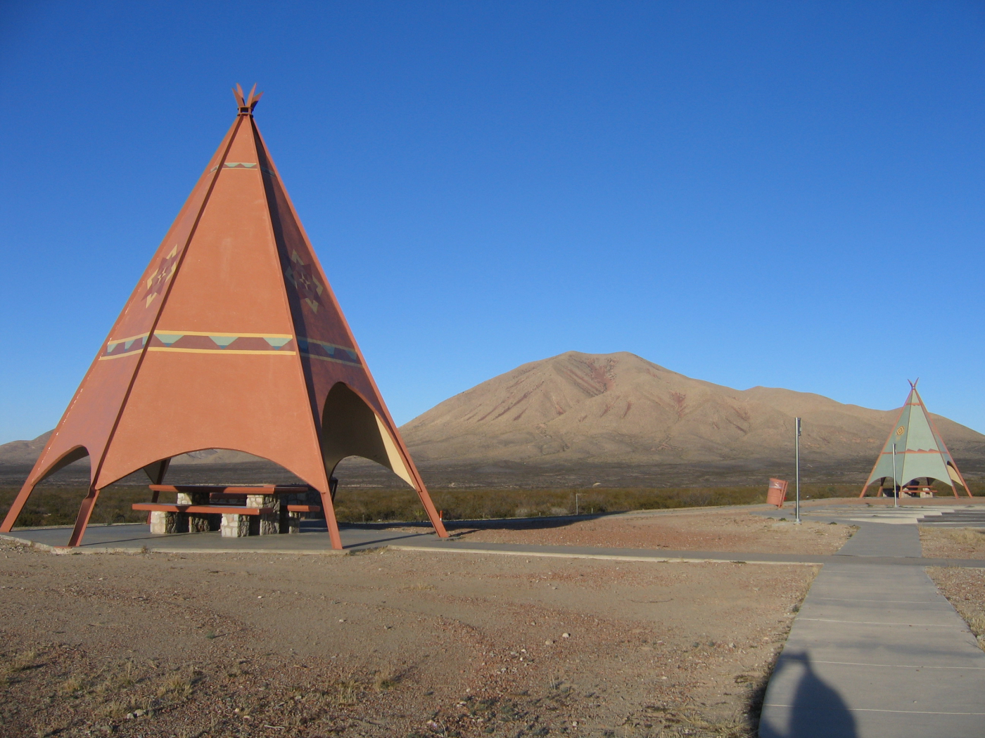The Architecture of Rest Safety Rest Areas, Place of the Interstate