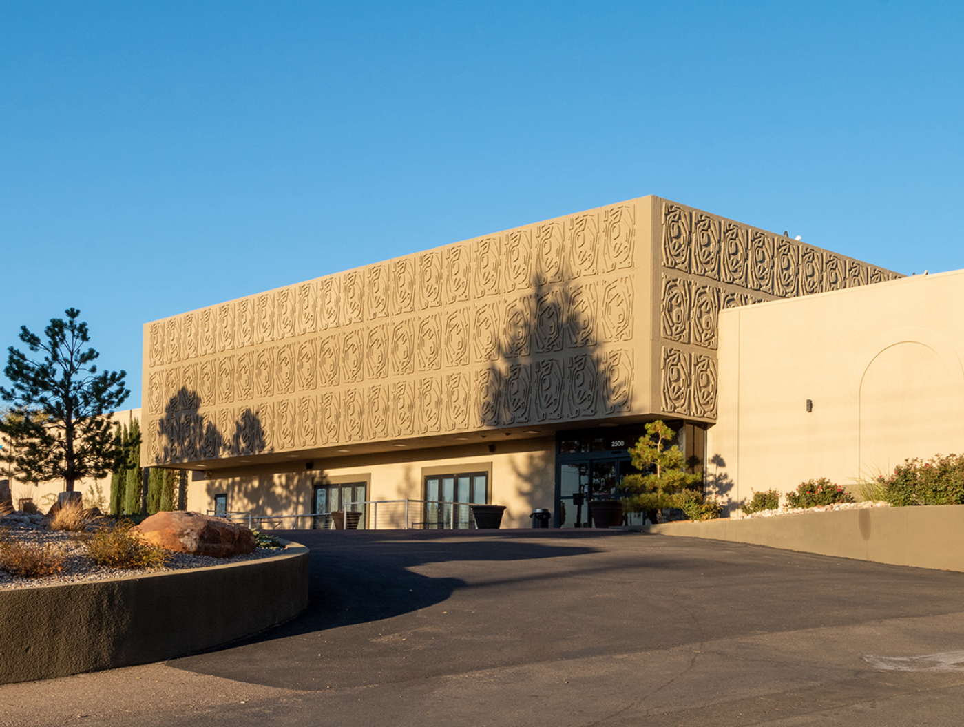 From Luxurious Hotel to Luxury Apartments The Legacy of 2500 Carlisle